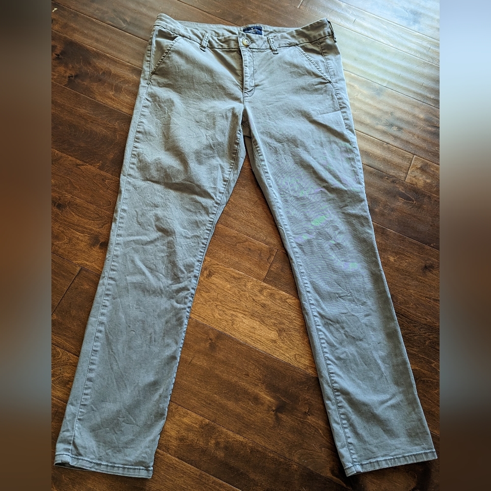 American Eagle Women's Light Forrest Green Khaki Skinny Pants Size 12